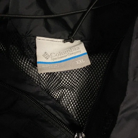 Men’s Columbia rain jacket - Picture 4 of 9